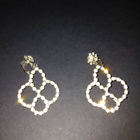 Crystal Rhinestone Clip On Earrings - Picture 1 of 5